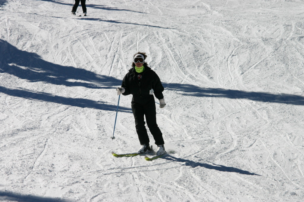 2006/03(March)/Skiing-WolfCreek/1024x768_2006-03-14-Skiing-Wolfcreek-085-Suzi.JPG