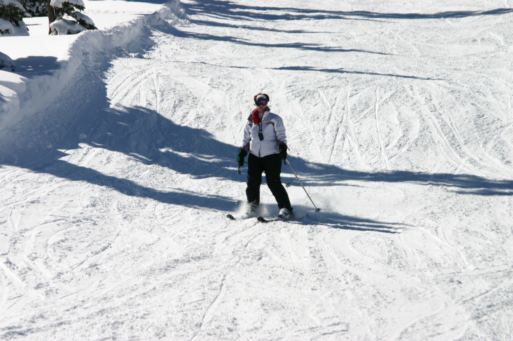 2006/03(March)/Skiing-WolfCreek/1024x768_2006-03-14-Skiing-Wolfcreek-089-Marci.JPG