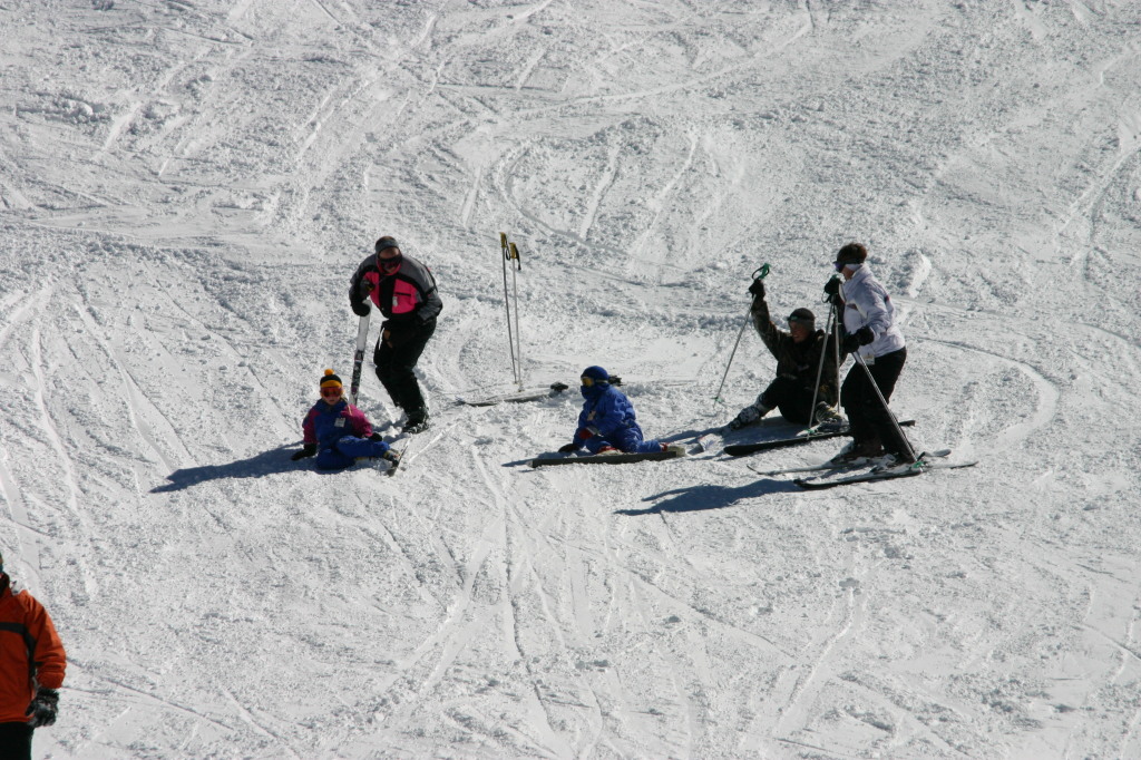 2006-03-14-Skiing-Wolfcreek-093-McKenzie-Ren-Brittney-Marci.JPG