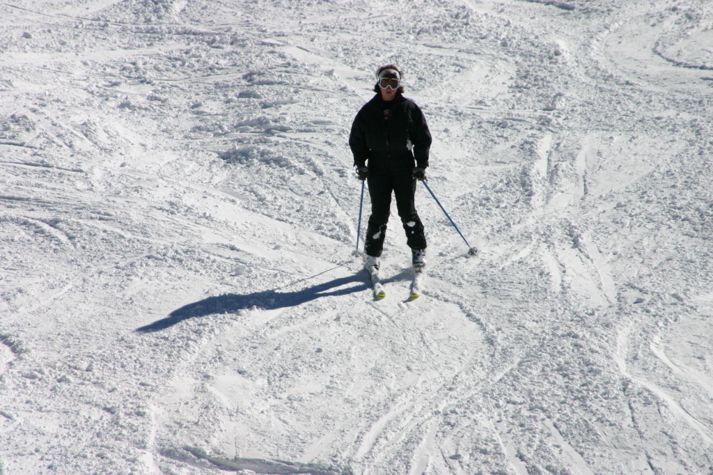 2006/03(March)/Skiing-WolfCreek/1024x768_2006-03-14-Skiing-Wolfcreek-117-Suzi.JPG
