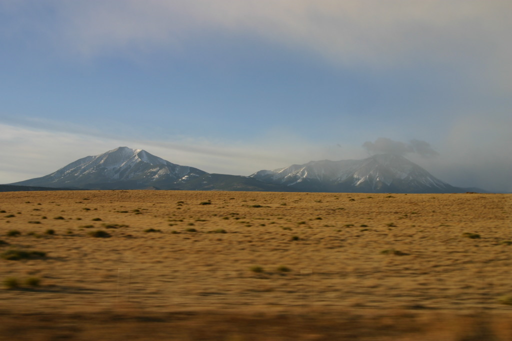 2006/03(March)/Skiing-WolfCreek/1024x768_2006-05-16-Driving-home-2-scenic.JPG