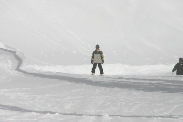2006/03(March)/Skiing-WolfCreek/2006-03-13-Skiing-WolfCreek-01-Chance.JPG