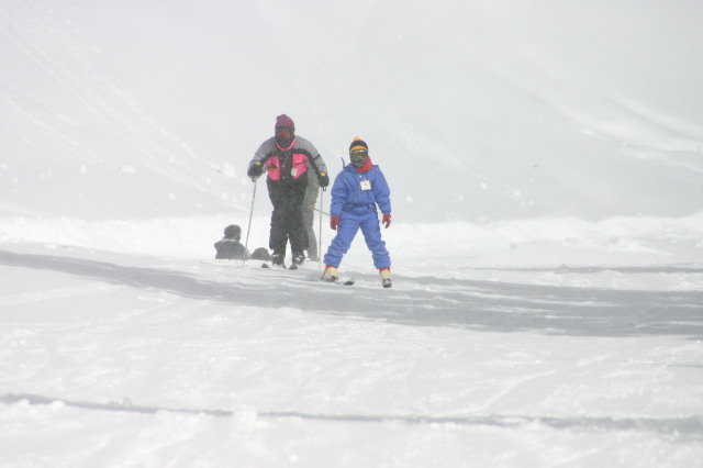 2006-03-13-Skiing-WolfCreek-11-Ren-Brittney.JPG