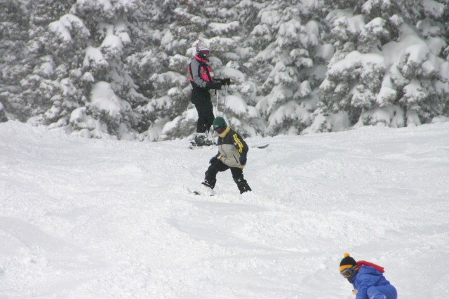 2006-03-13-Skiing-WolfCreek-20-Ren-Chance-Brittney.JPG