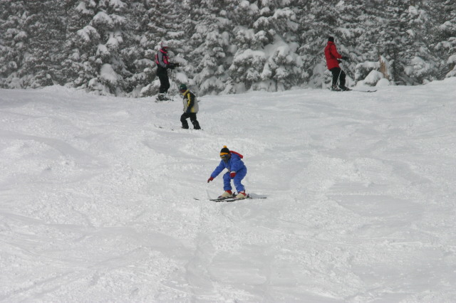2006-03-13-Skiing-WolfCreek-21-Ren-Chance-Brittney.JPG