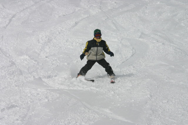 2006/03(March)/Skiing-WolfCreek/640x480_2006-03-13-Skiing-WolfCreek-29-Chance.JPG