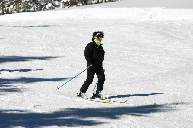 2006/03(March)/Skiing-WolfCreek/640x480_2006-03-14-Skiing-Wolfcreek-033-Suzi.JPG