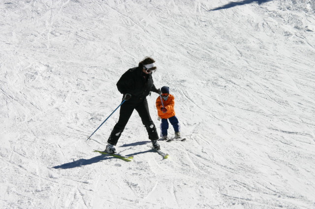 2006-03-14-Skiing-Wolfcreek-124-Suz-Dax.JPG