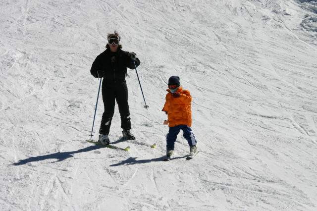 2006-03-14-Skiing-Wolfcreek-125-Suzi-Dax.JPG