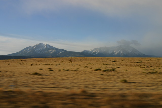 2006/03(March)/Skiing-WolfCreek/640x480_2006-05-16-Driving-home-3-scenic.JPG