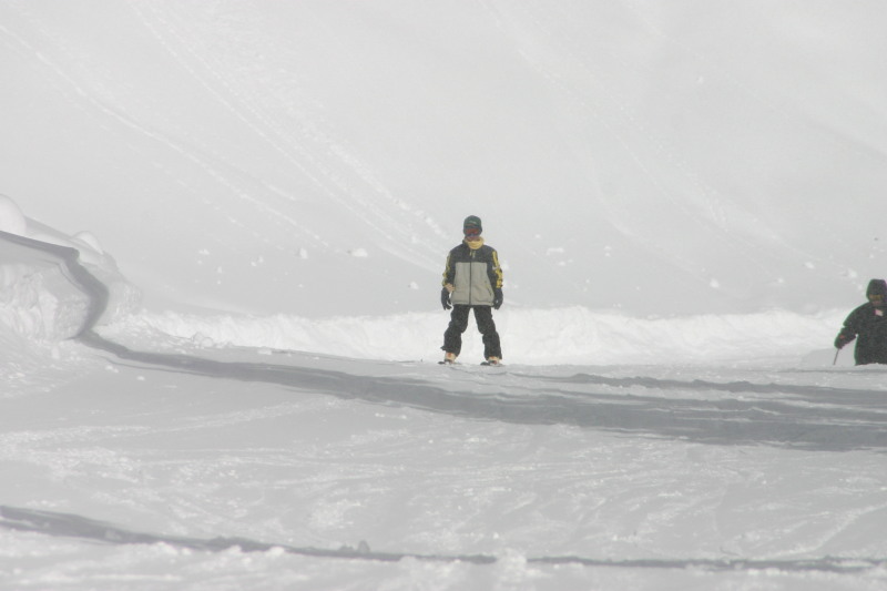 2006/03(March)/Skiing-WolfCreek/2006-03-13-Skiing-WolfCreek-01-Chance.JPG