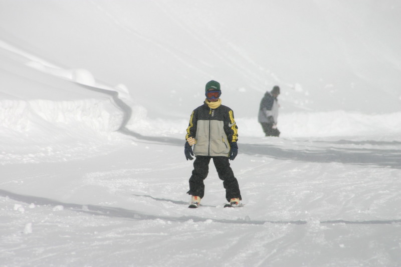 2006/03(March)/Skiing-WolfCreek/800x600_2006-03-13-Skiing-WolfCreek-03-Chance.JPG