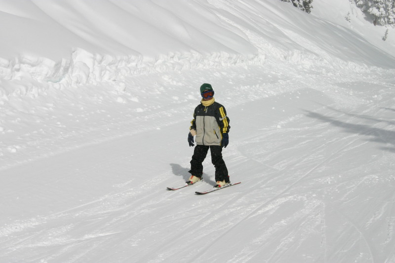 2006/03(March)/Skiing-WolfCreek/800x600_2006-03-13-Skiing-WolfCreek-07-Chance.JPG