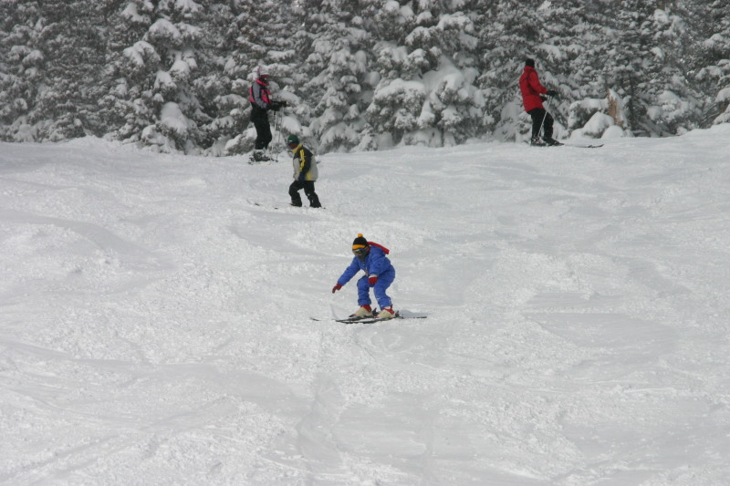 2006-03-13-Skiing-WolfCreek-21-Ren-Chance-Brittney.JPG