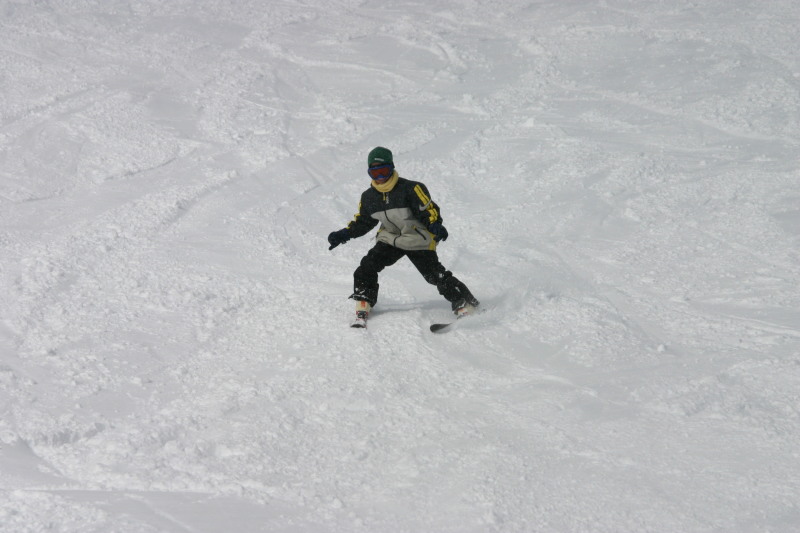 2006/03(March)/Skiing-WolfCreek/800x600_2006-03-13-Skiing-WolfCreek-28-Chance.JPG
