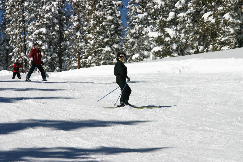 2006/03(March)/Skiing-WolfCreek/800x600_2006-03-14-Skiing-Wolfcreek-028-Suzi.JPG