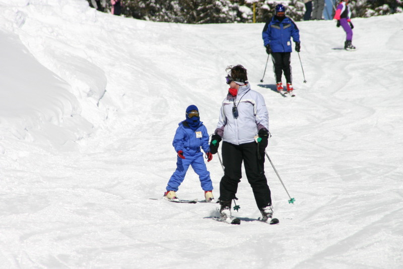 2006-03-14-Skiing-Wolfcreek-041-Brittney-Marci.JPG