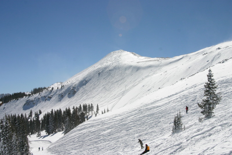 2006/03(March)/Skiing-WolfCreek/800x600_2006-03-14-Skiing-Wolfcreek-046-scenic.JPG