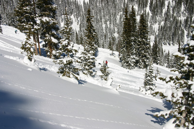 2006/03(March)/Skiing-WolfCreek/800x600_2006-03-14-Skiing-Wolfcreek-057-double-diamond.JPG
