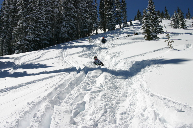 2006/03(March)/Skiing-WolfCreek/800x600_2006-03-14-Skiing-Wolfcreek-062-double-diamond-Marci.JPG