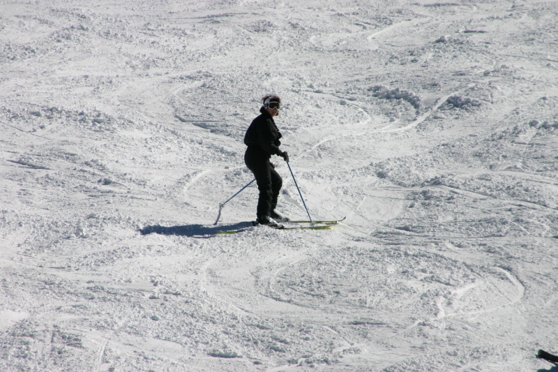 2006/03(March)/Skiing-WolfCreek/800x600_2006-03-14-Skiing-Wolfcreek-097-Suzi.JPG