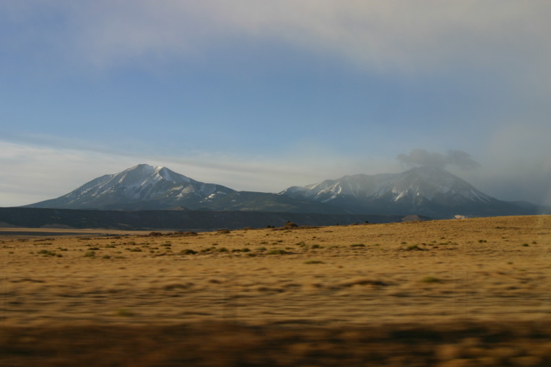 2006/03(March)/Skiing-WolfCreek/800x600_2006-05-16-Driving-home-4-scenic.JPG