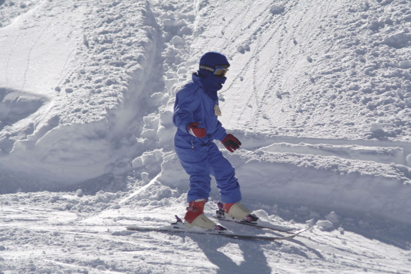 2006/03(March)/Skiing-WolfCreek/800x600_IMG_3799.JPG