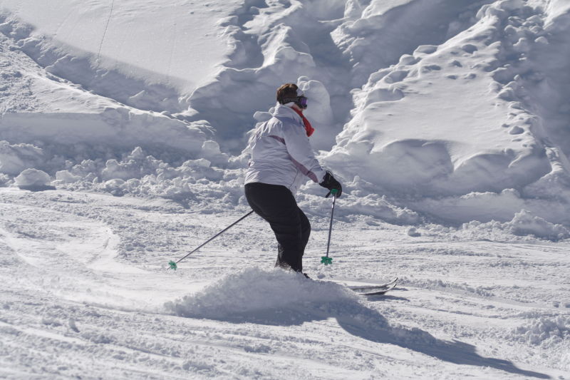 2006/03(March)/Skiing-WolfCreek/800x600_IMG_3803.JPG