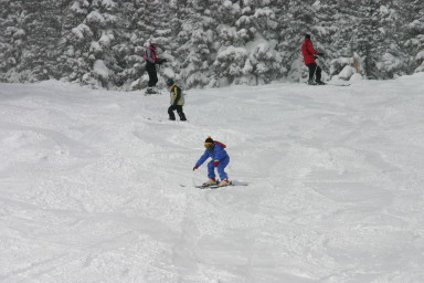 2006-03-13-Skiing-WolfCreek-21-Ren-Chance-Brittney.JPG