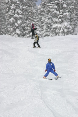 2006-03-13-Skiing-WolfCreek-24-Ren-Chance-Brittney.JPG