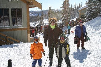 2006-03-14-Skiing-Wolfcreek-002-Dax-Suzi-Chance.JPG