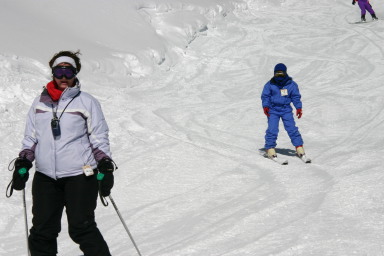 2006-03-14-Skiing-Wolfcreek-045-Brittney-Marci.JPG