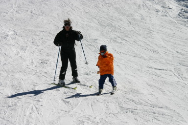 2006-03-14-Skiing-Wolfcreek-125-Suzi-Dax.JPG
