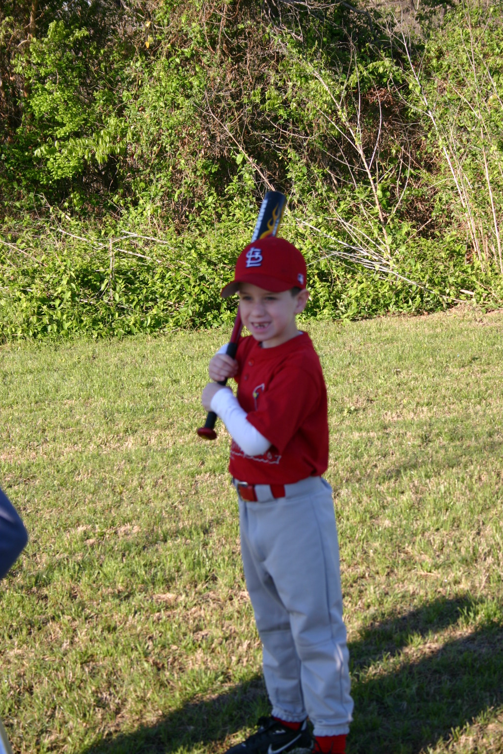 2006/03(March)/Tball-Professional-poses/1024x768_2006-03-25-Tball-Prof-02-Matthew.JPG