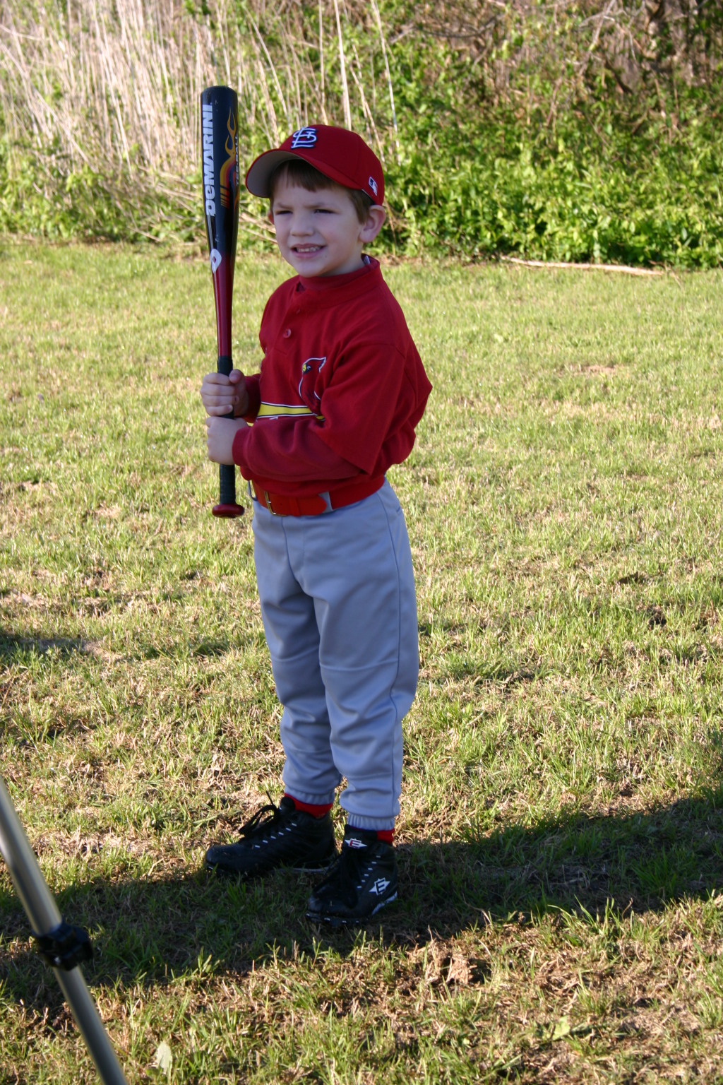 2006/03(March)/Tball-Professional-poses/1024x768_2006-03-25-Tball-Prof-14-Case.JPG