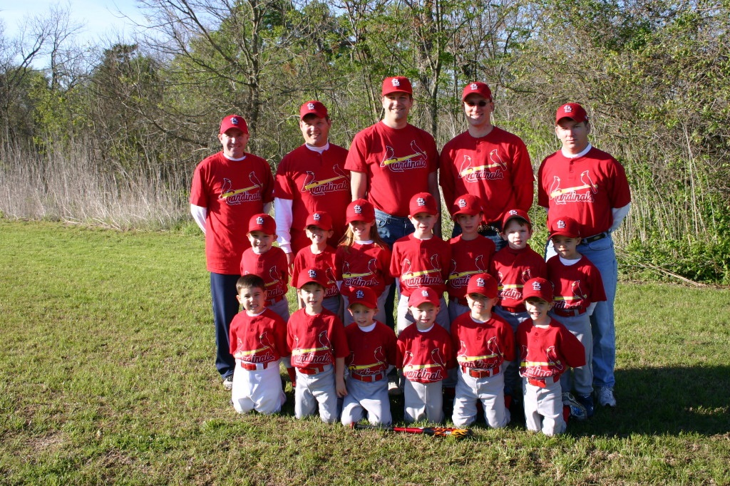 2006/03(March)/Tball-Professional-poses/1024x768_2006-03-25-Tball-Prof-54-Cardinals-team.JPG