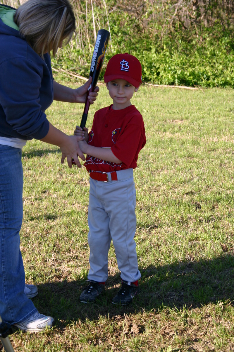 2006/03(March)/Tball-Professional-poses/800x600_2006-03-25-Tball-Prof-16-Dax.JPG