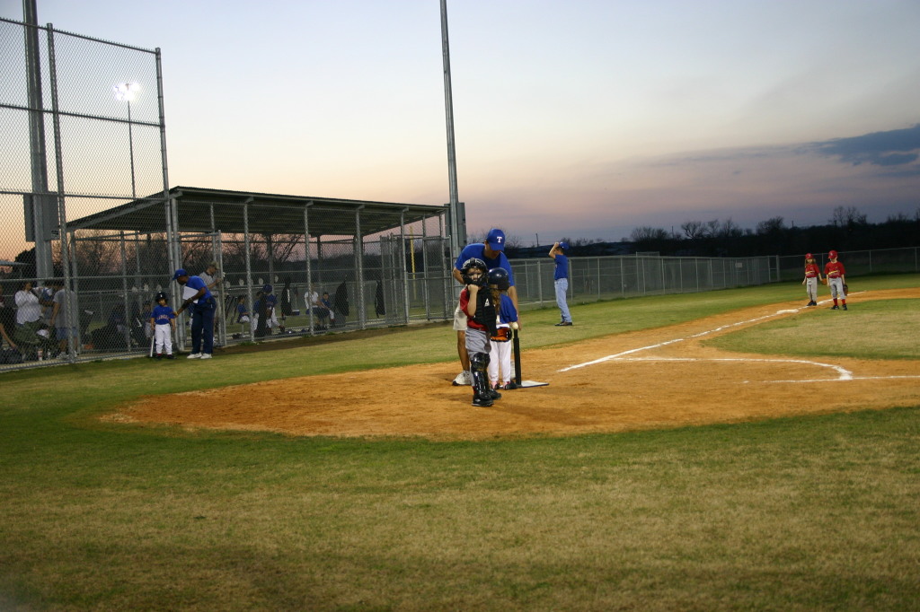 2006/03(March)/Tball/1024x768_2006-03-02-Tball-11-Case.JPG