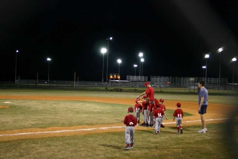2006/03(March)/Tball/800x600_2006-03-02-Tball-16.JPG