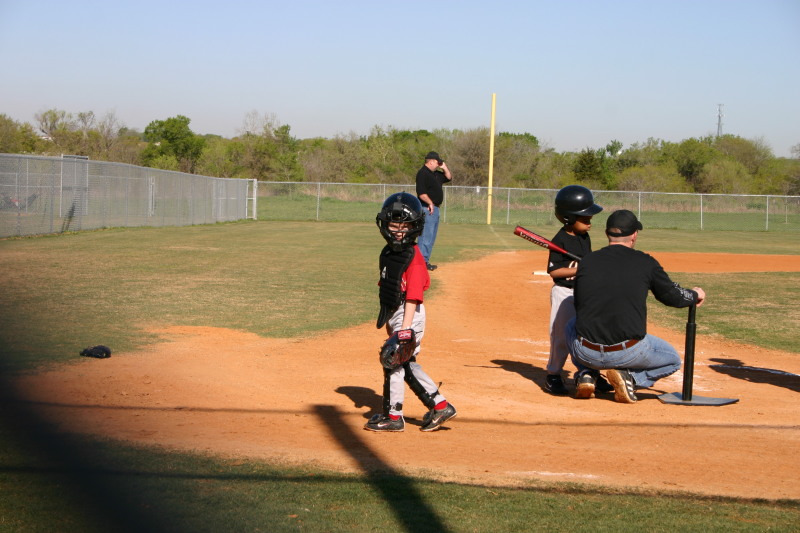 2006/03(March)/Tball/800x600_2006-03-25-Tball-1-Chance.JPG