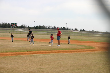2006-03-04-Tball-1-Chance-Travis.JPG