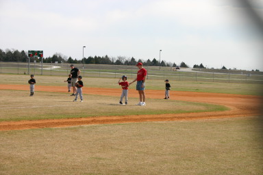 2006-03-04-Tball-2-Chance-Travis.JPG