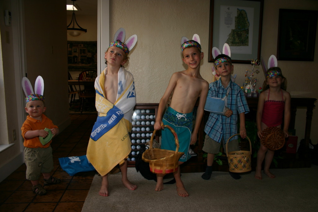 2006/04(April)/Easter/1024x768_2006-04-16-Easter-11-Ian-Vale-Chance-Dax-Kyla.JPG