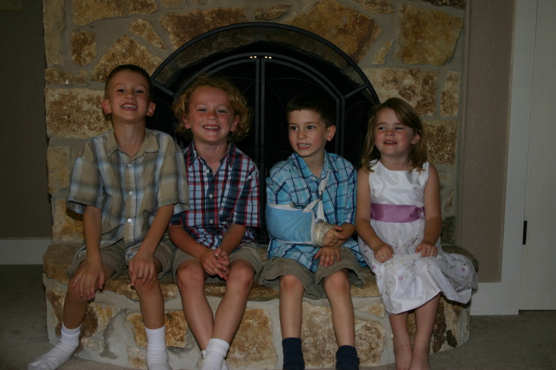 2006/04(April)/Easter/800x600_2006-04-16-Easter-09-Chance-Vale-Dax-Kyla.JPG
