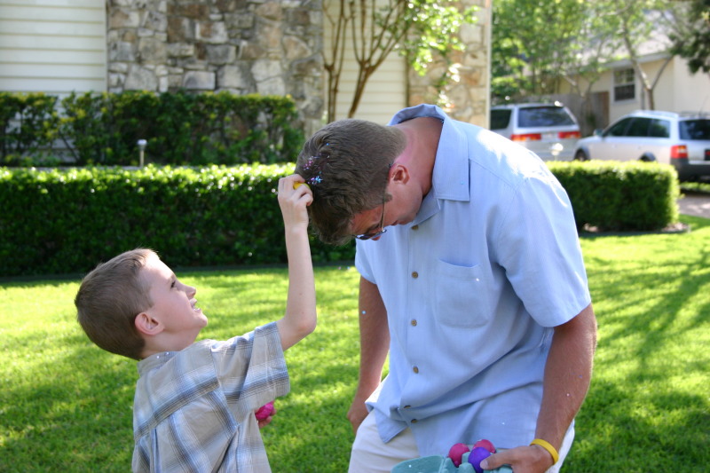2006-04-16-Easter-37-Chance-Justin.JPG