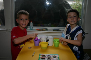 2006-04-15-dying-Easter-eggs-05-Chance-Dax.JPG