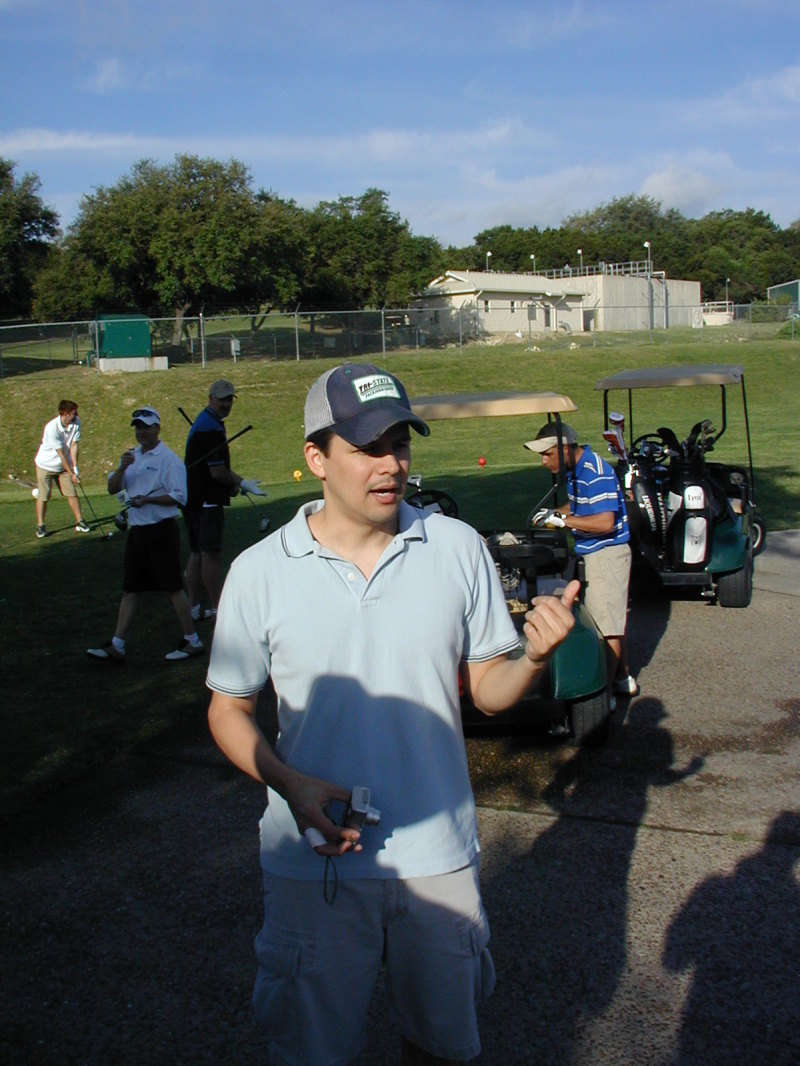 2006/04(April)/Motive-Golf-Tournament/800x600_2006-04-14-Motive-Golf-Tournament-3-Armando.JPG