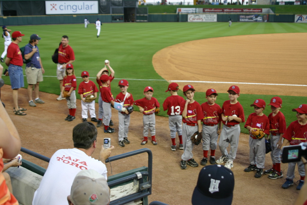 2006-04-18-Tball-RR-Express-24-Sierra-Mason-Case-Brandon-Dax-Caden-Gabe-Chance-Paul-Matthew-August-Nick.JPG