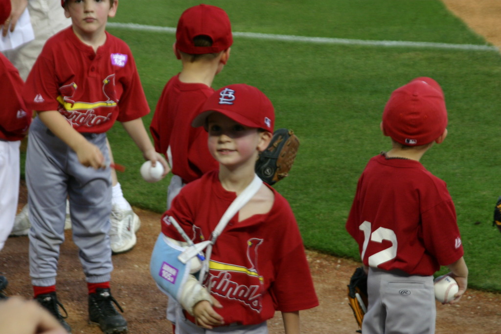 2006/04(April)/Tball-RR-Express/1024x768_2006-04-18-Tball-RR-Express-27-Case-Dax.JPG