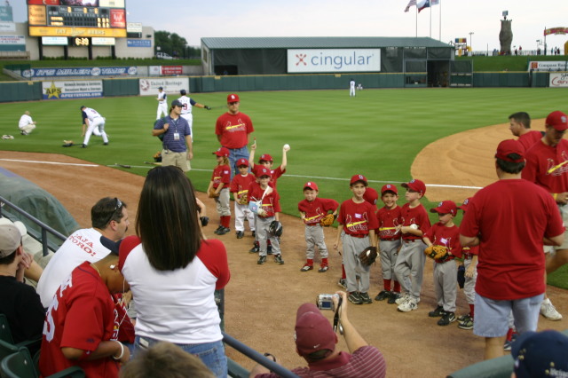 2006-04-18-Tball-RR-Express-22-Sierra-Mason-Case-Brandon-Dax-Caden-Gabe-Chance-Paul-Matthew-August-Nick.JPG